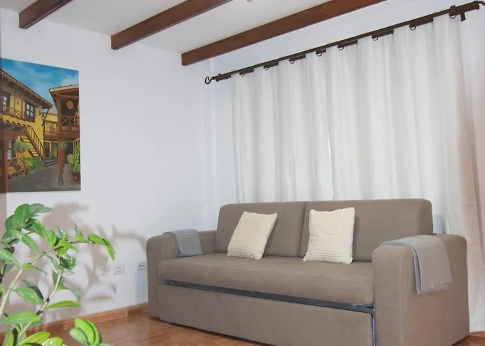 بيت للعطل Florymar A 12 Minutos Del Aeropuerto إيخينيو